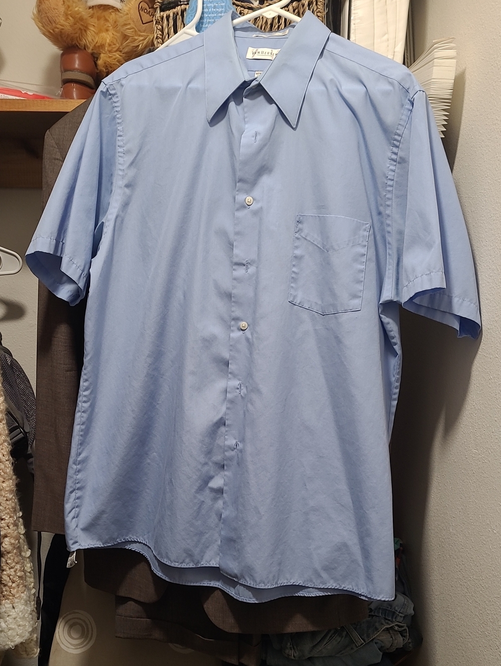 Van Heusen Shirt Men's Blue Short Sleeve Size 17 Wrinkle Free